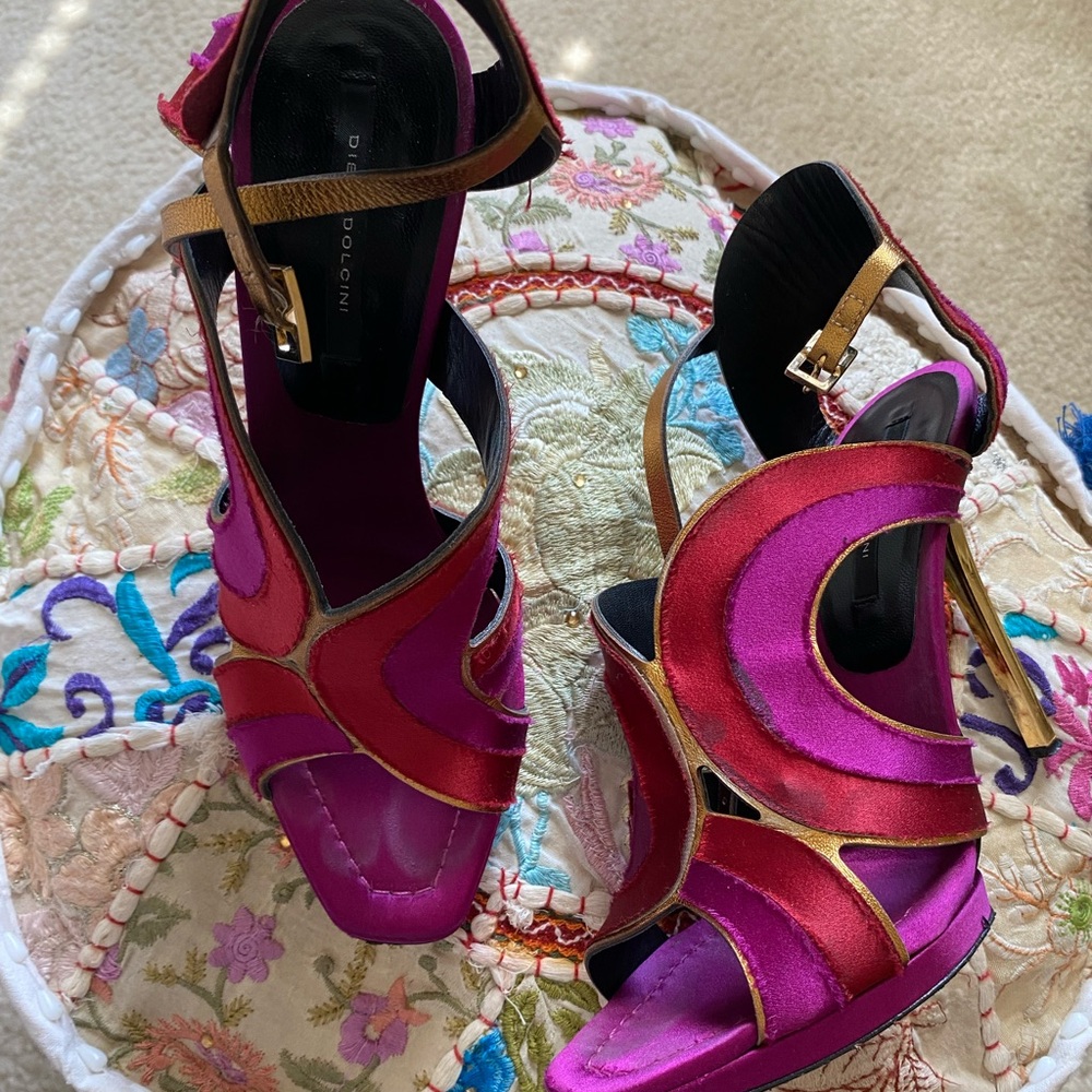 Diego Dolcini Women’s Pink & Gold Satin High-Heel Sandals
